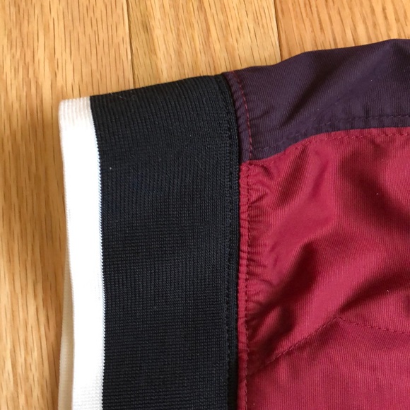 Nike Windbreaker - Picture 4 of 7